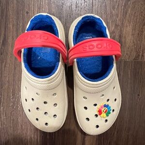 Women’s Cream Clogs with Red Strap